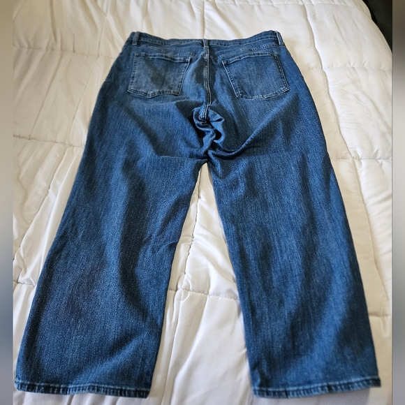 Old Navy Jeans - High Rise Wow Loose - Size 16 Short - Picture 5 of 5